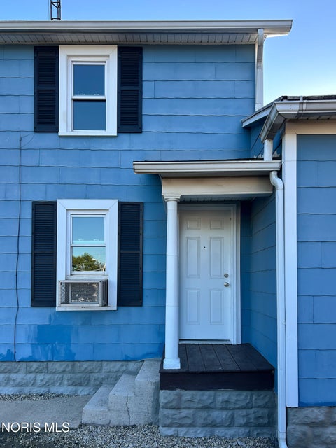 Tiny photo for 231 E Lytle Street, Fostoria, OH 44830 (MLS # 10014465)