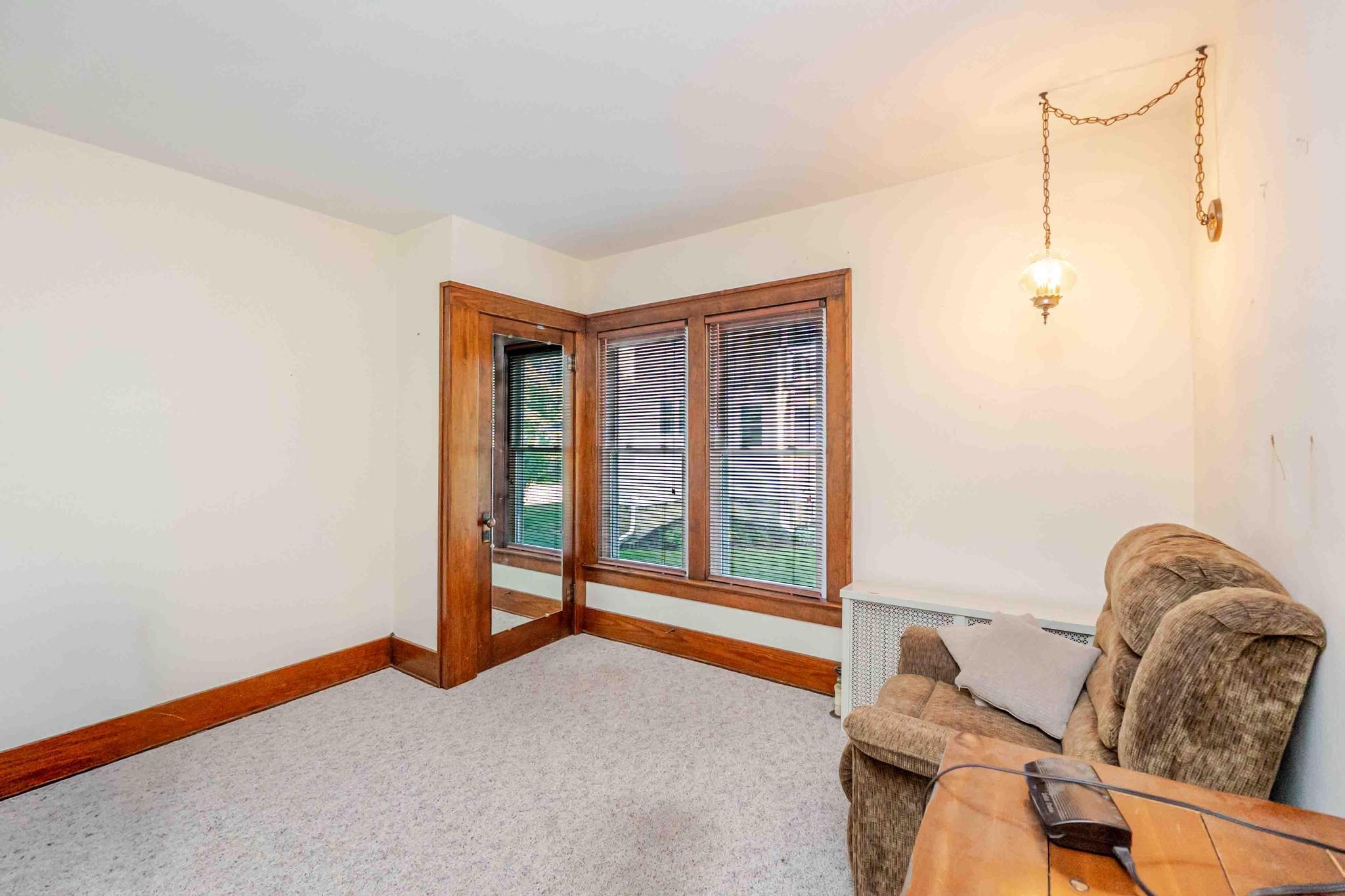 Findlay, Ohio 45840, United States, 5 Bedrooms Bedrooms, ,2 BathroomsBathrooms,Residential,Active,228230