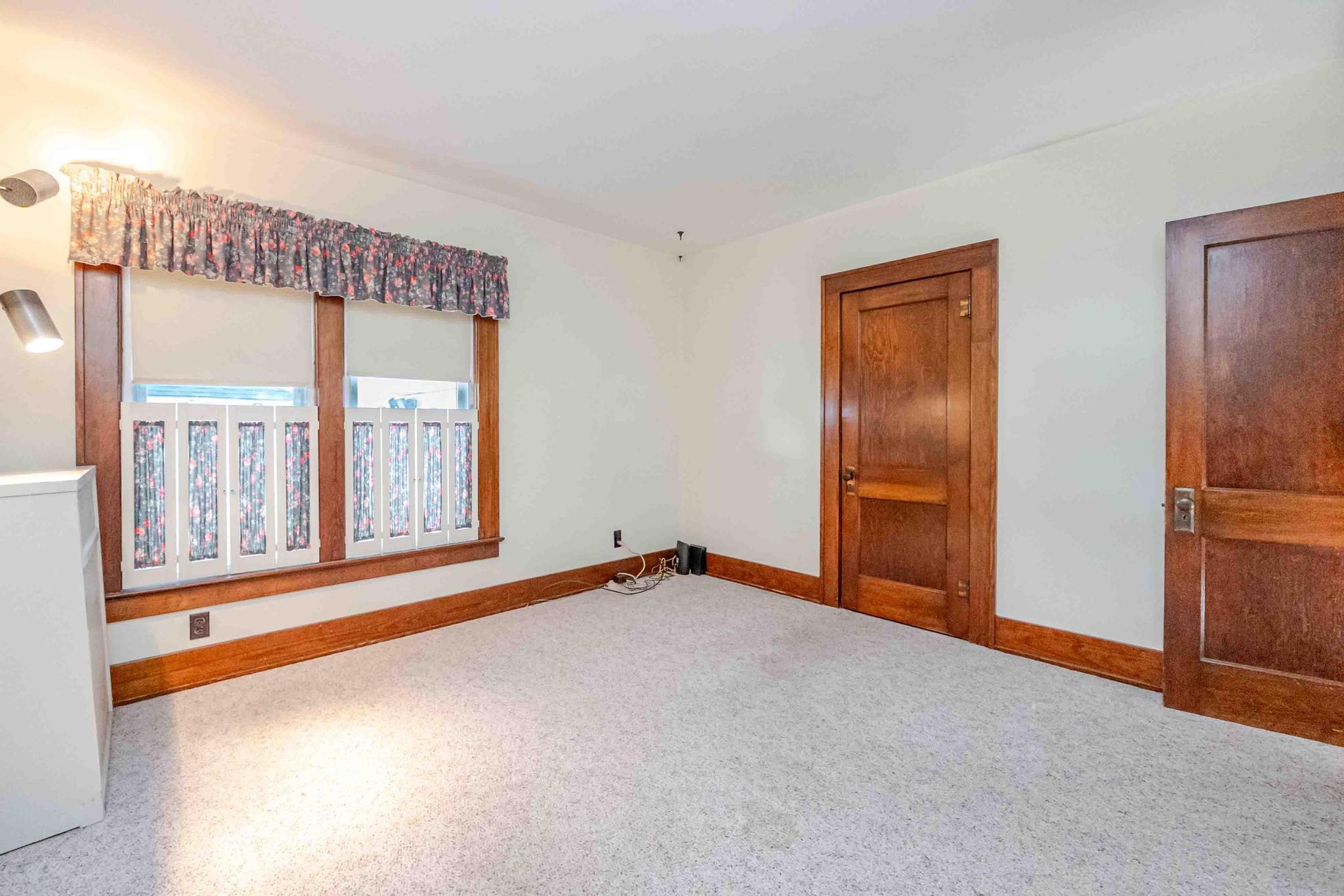 Findlay, Ohio 45840, United States, 5 Bedrooms Bedrooms, ,2 BathroomsBathrooms,Residential,Active,228230