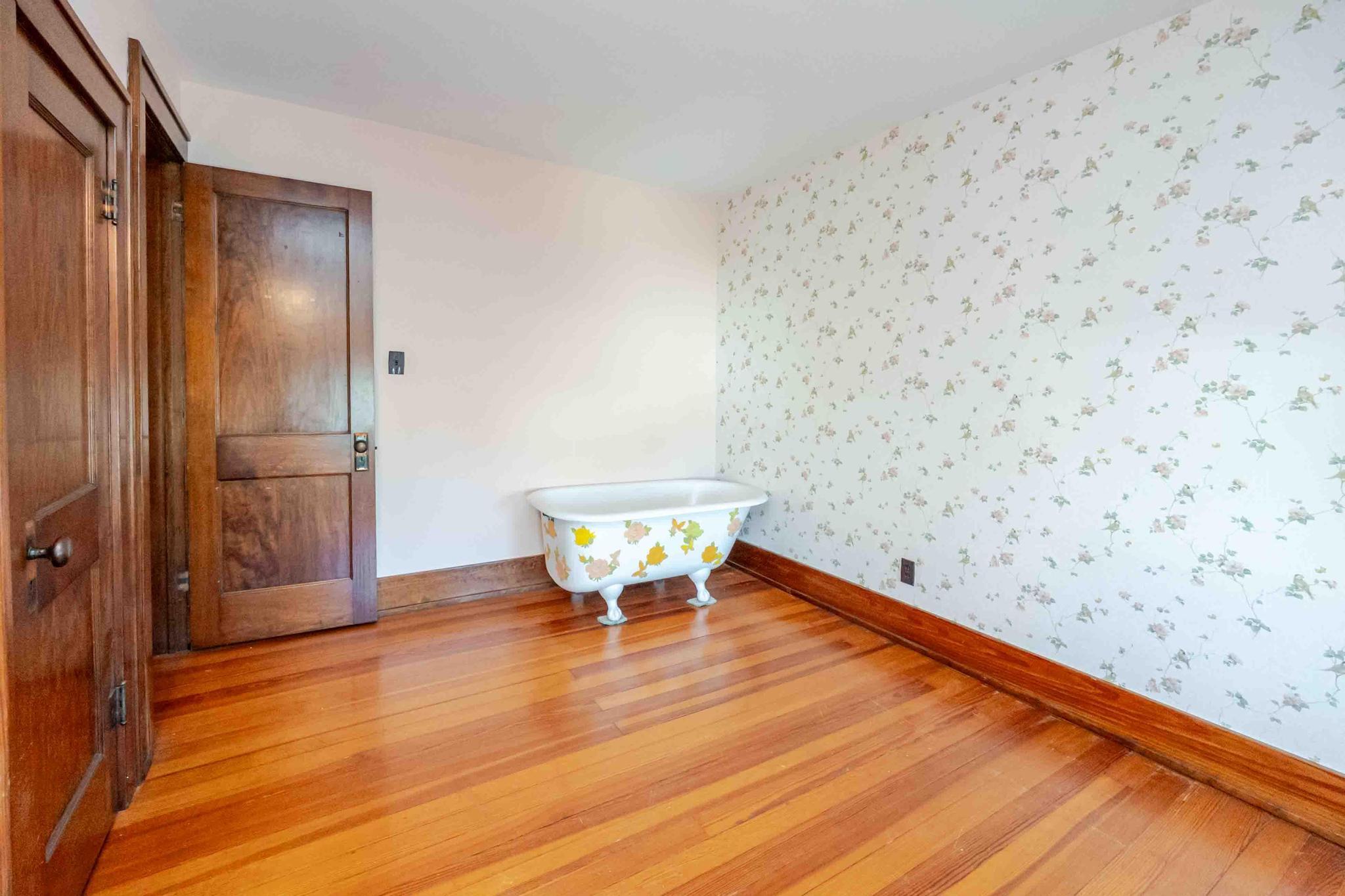 Findlay, Ohio 45840, United States, 5 Bedrooms Bedrooms, ,2 BathroomsBathrooms,Residential,Active,228230