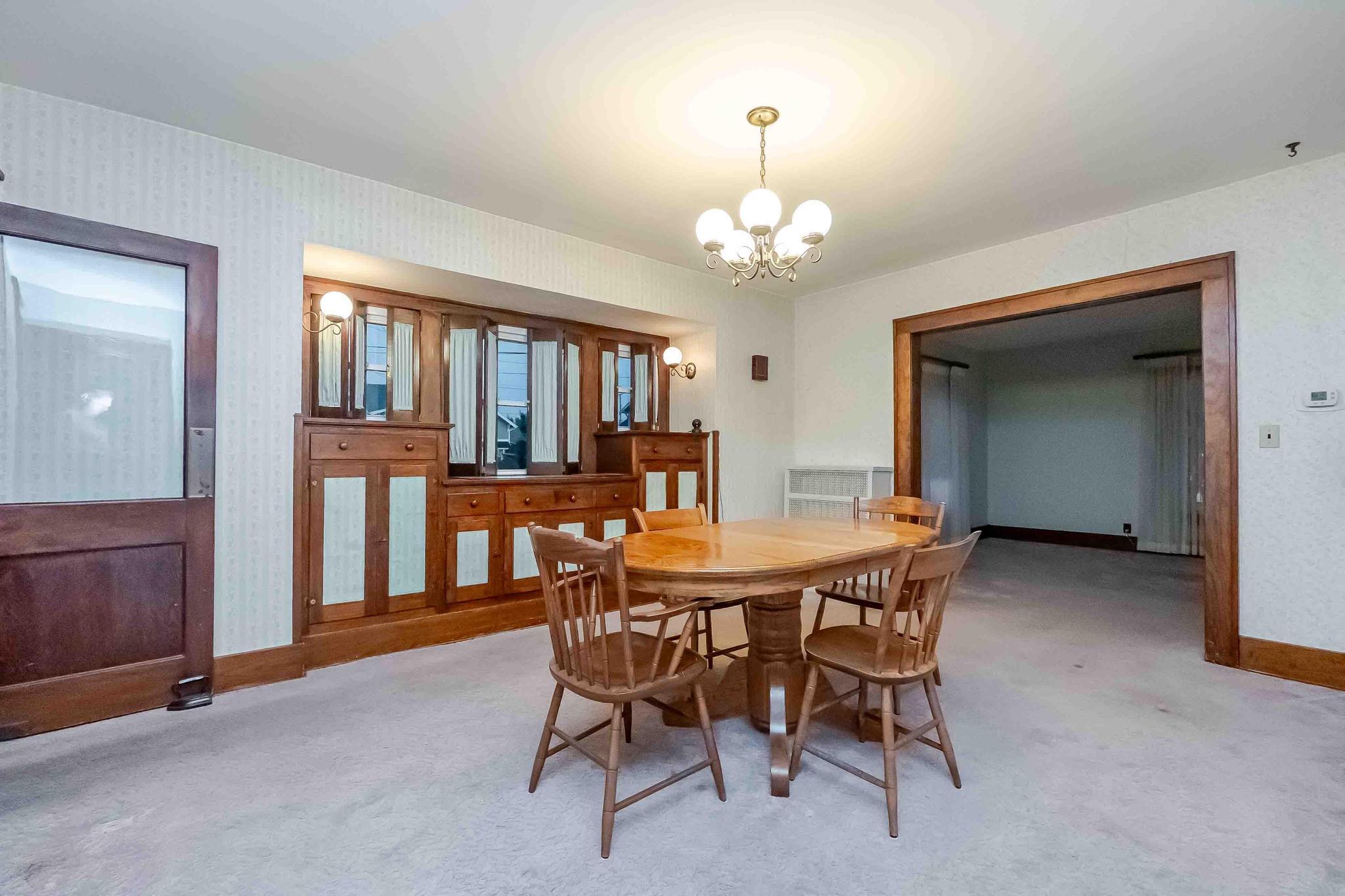 Findlay, Ohio 45840, United States, 5 Bedrooms Bedrooms, ,2 BathroomsBathrooms,Residential,Active,228230