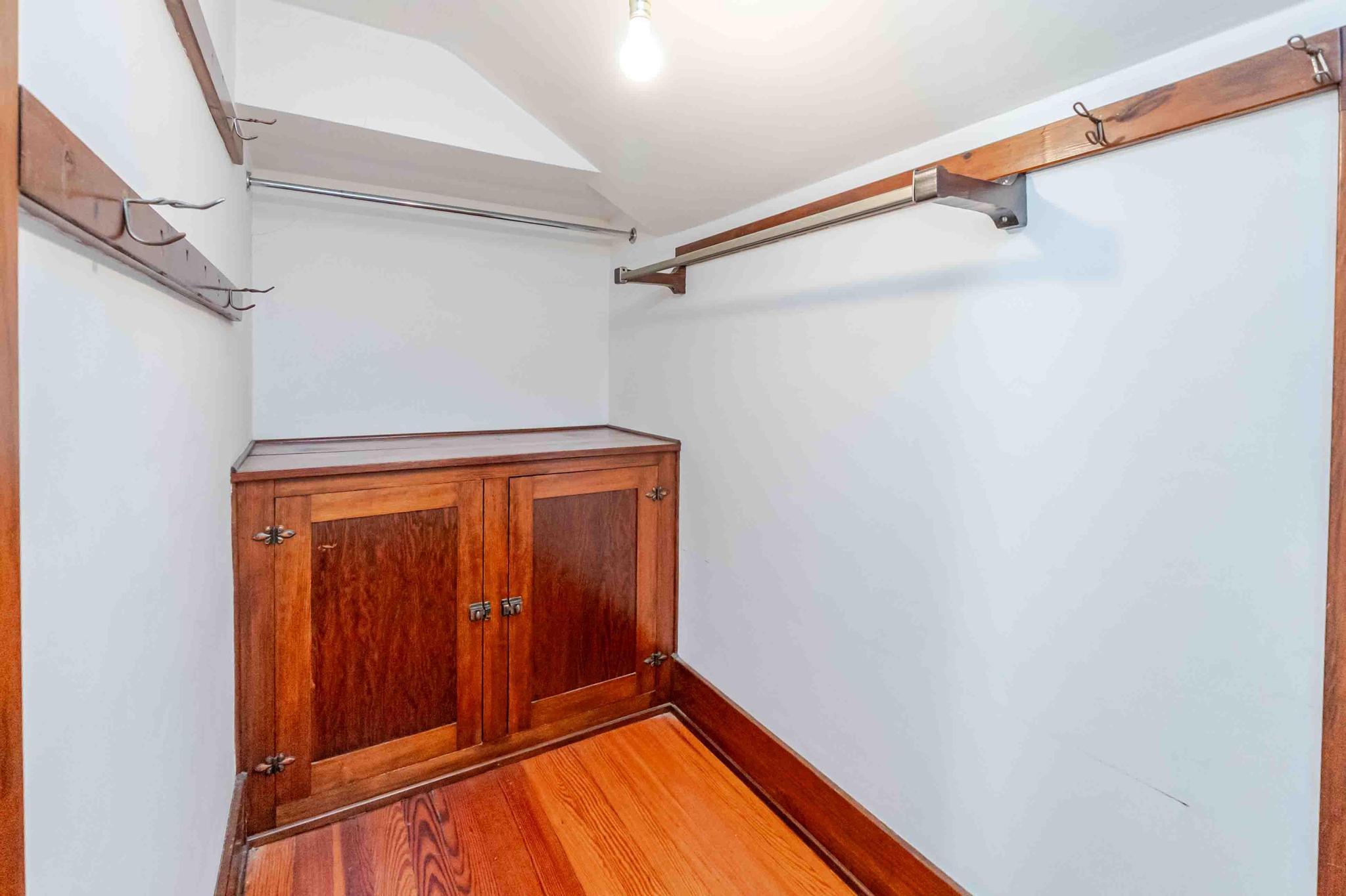 Findlay, Ohio 45840, United States, 5 Bedrooms Bedrooms, ,2 BathroomsBathrooms,Residential,Active,228230