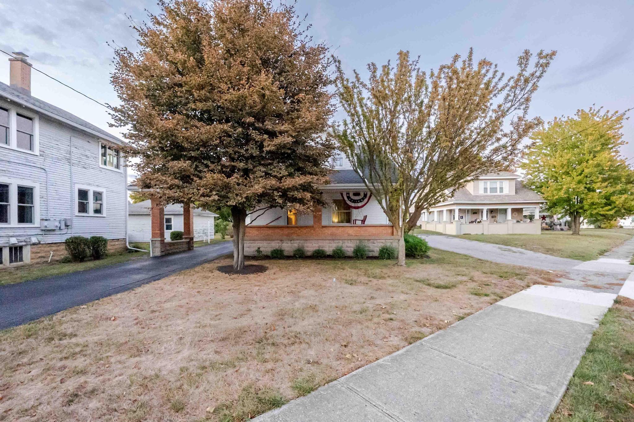 Findlay, Ohio 45840, United States, 5 Bedrooms Bedrooms, ,2 BathroomsBathrooms,Residential,Active,228230