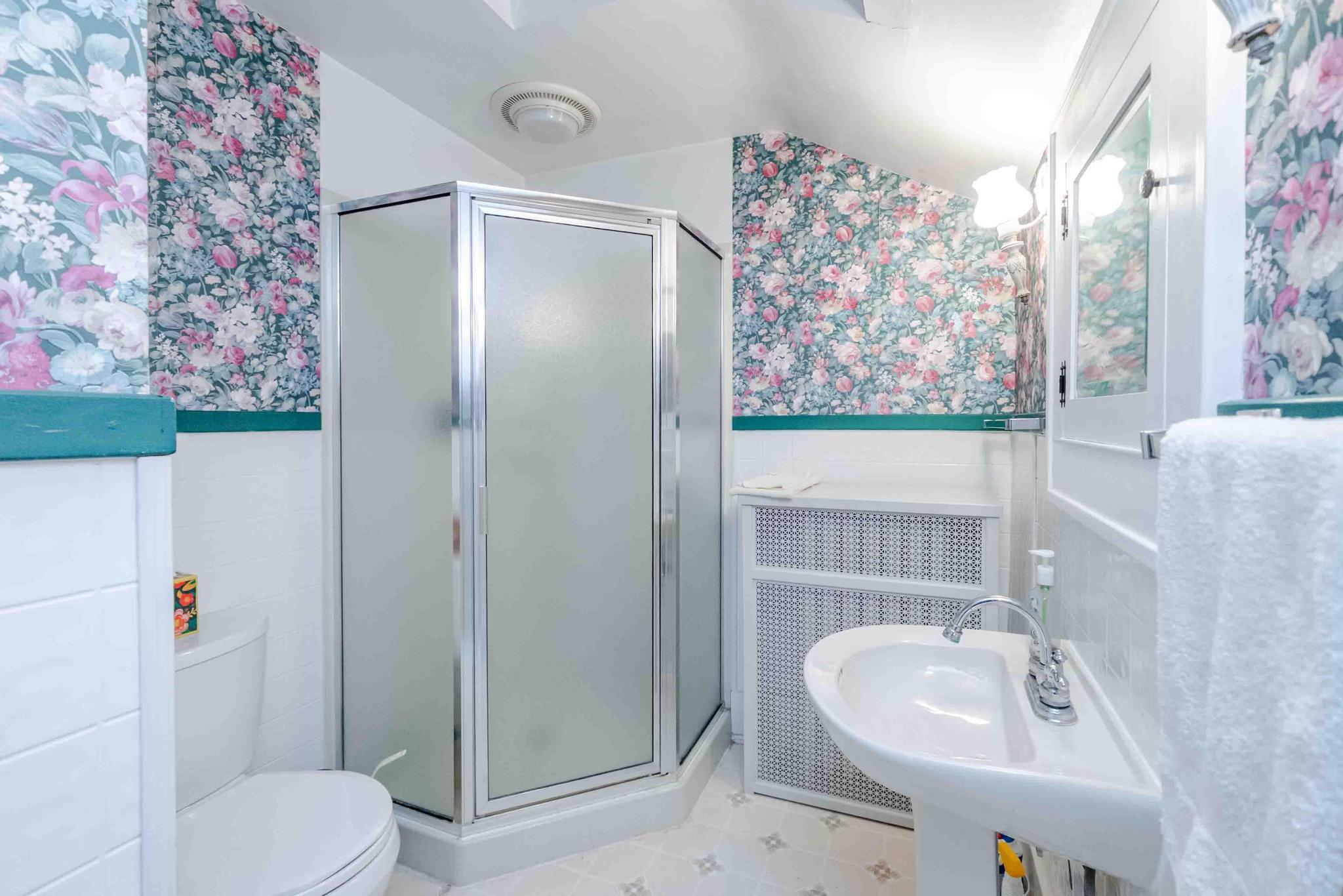 Findlay, Ohio 45840, United States, 5 Bedrooms Bedrooms, ,2 BathroomsBathrooms,Residential,Active,228230