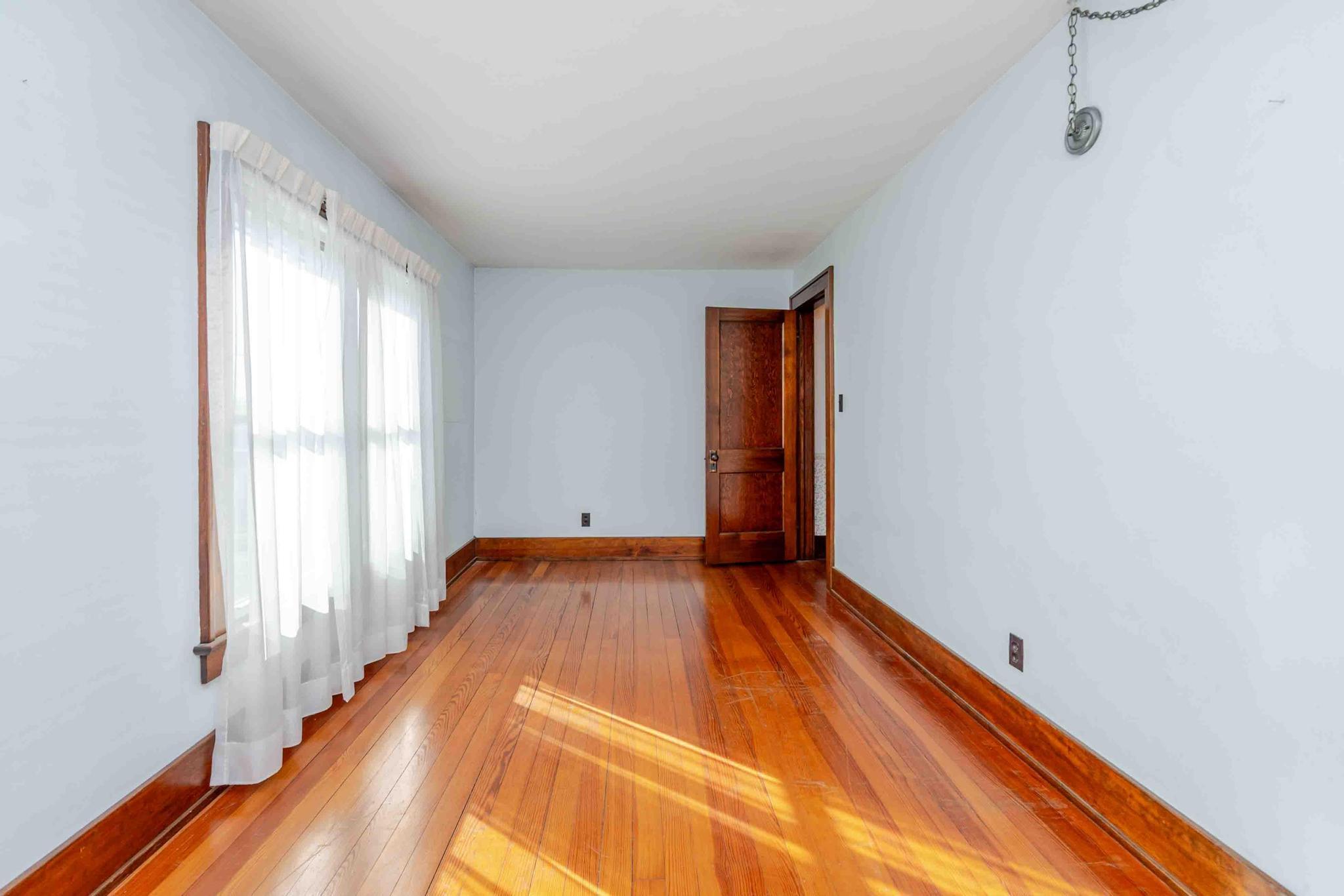 Findlay, Ohio 45840, United States, 5 Bedrooms Bedrooms, ,2 BathroomsBathrooms,Residential,Active,228230