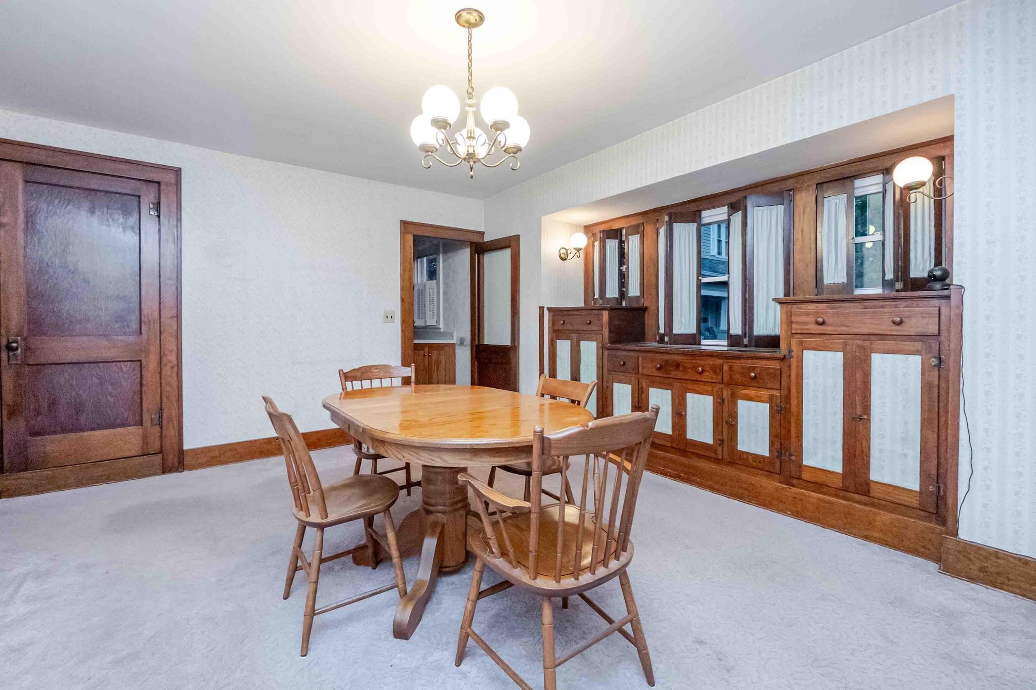 Findlay, Ohio 45840, United States, 5 Bedrooms Bedrooms, ,2 BathroomsBathrooms,Residential,Active,228230