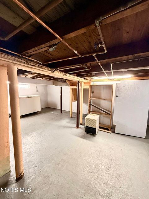 Tiny photo for 711 Sawyer Road, Toledo, OH 43615 (MLS # 10004161)