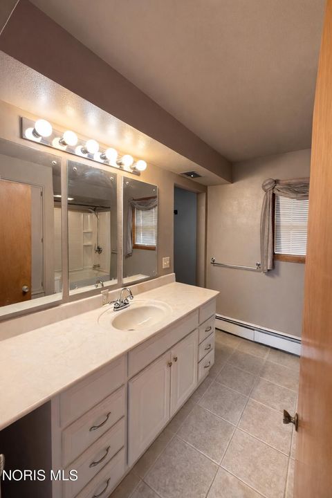 Tiny photo for 711 Sawyer Road, Toledo, OH 43615 (MLS # 10004161)