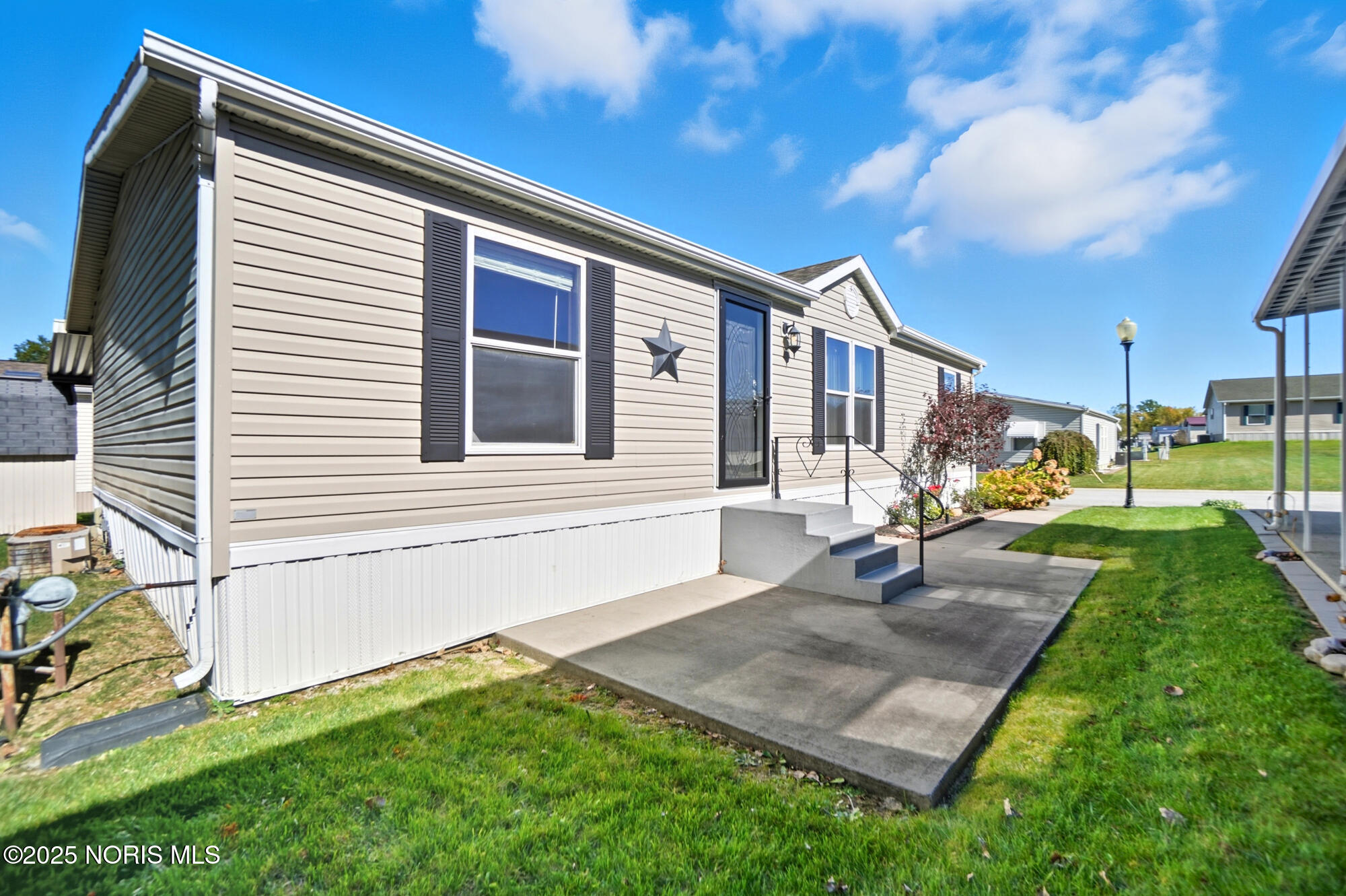 573 Waterview Circle