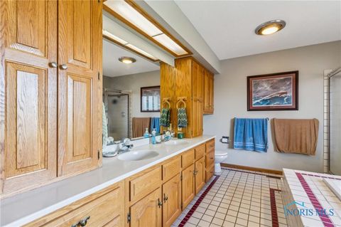 Tiny photo for 125 W Woodmere Drive, Tiffin, OH 44883 (MLS # 10000936)