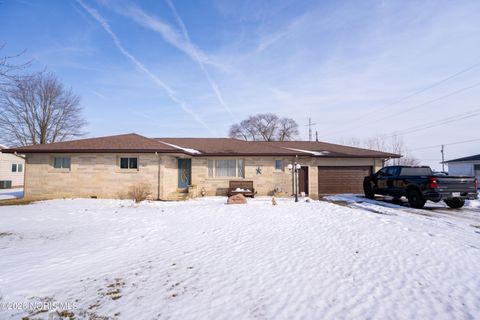 Photo of 742 E Perry Street, Paulding, OH 45879 (MLS # 10004065)