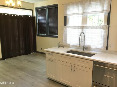 Tiny photo for 980 Hunters Run, Perrysburg, OH 43551 (MLS # 10010290)
