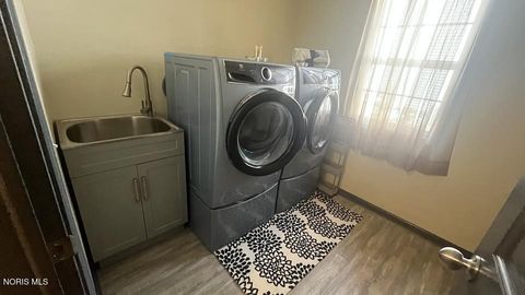 Tiny photo for 980 Hunters Run, Perrysburg, OH 43551 (MLS # 10010290)