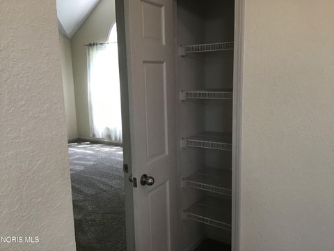 Tiny photo for 980 Hunters Run, Perrysburg, OH 43551 (MLS # 10010290)