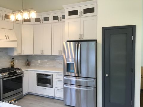 Tiny photo for 980 Hunters Run, Perrysburg, OH 43551 (MLS # 10010290)