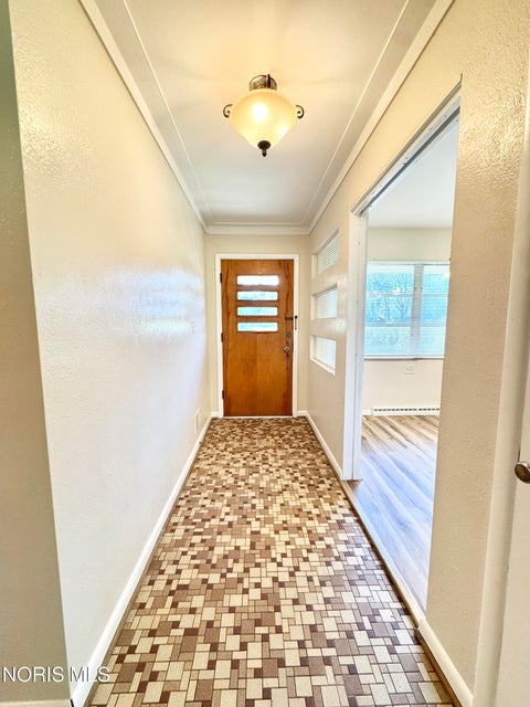Tiny photo for 2208 Valley Brook Drive, Toledo, OH 43615 (MLS # 10013885)
