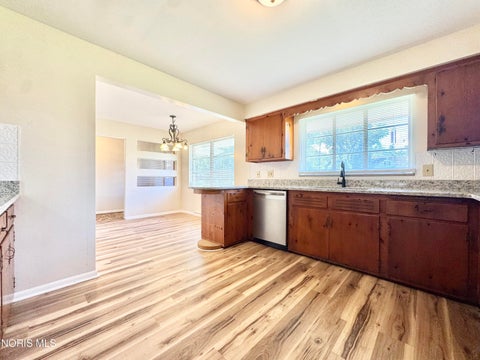 Tiny photo for 2208 Valley Brook Drive, Toledo, OH 43615 (MLS # 10013885)