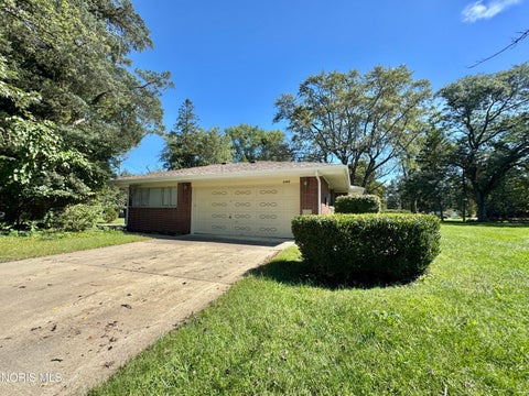 Tiny photo for 2208 Valley Brook Drive, Toledo, OH 43615 (MLS # 10013885)