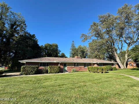 Tiny photo for 2208 Valley Brook Drive, Toledo, OH 43615 (MLS # 10013885)