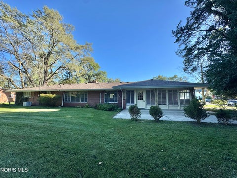 Tiny photo for 2208 Valley Brook Drive, Toledo, OH 43615 (MLS # 10013885)