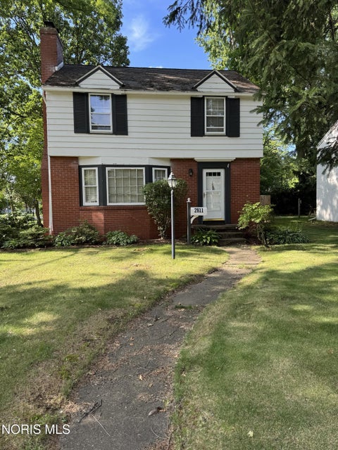 Photo of 2811 Kenwood Boulevard, Toledo, OH 43606 (MLS # 10009583)