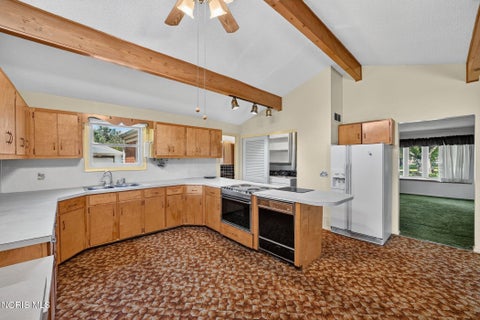 Tiny photo for 3633 Robin Road, Toledo, OH 43623 (MLS # 10013955)