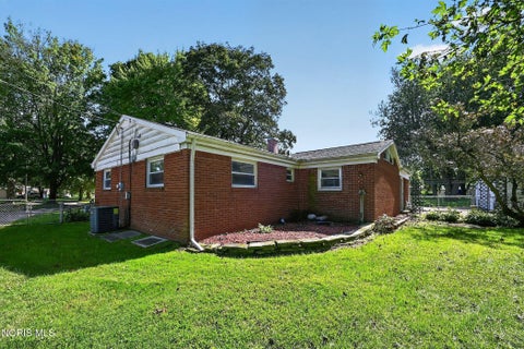 Tiny photo for 3633 Robin Road, Toledo, OH 43623 (MLS # 10013955)