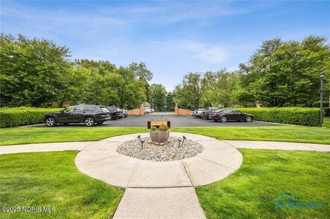 Tiny photo for 4243 W Bancroft Street # 204w, Ottawa Hills, OH 43615 (MLS # 10002020)