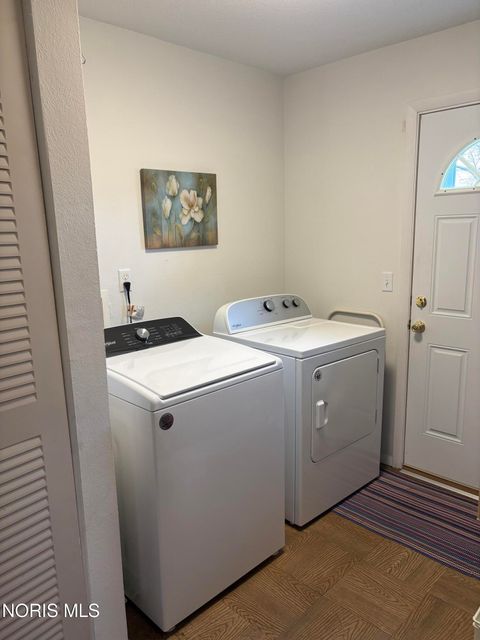 Tiny photo for 6548 Cornwall Court, Sylvania, OH 43560 (MLS # 10005872)