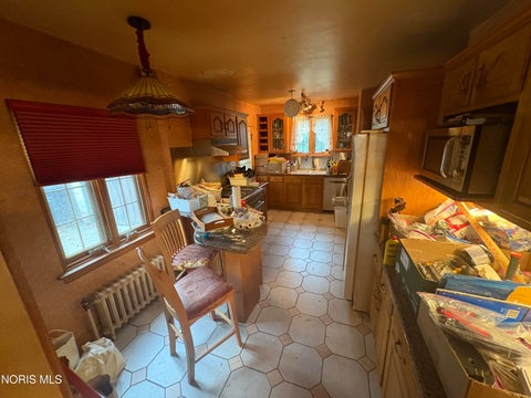 Tiny photo for 617 Valley Drive, Maumee, OH 43537 (MLS # 10014769)