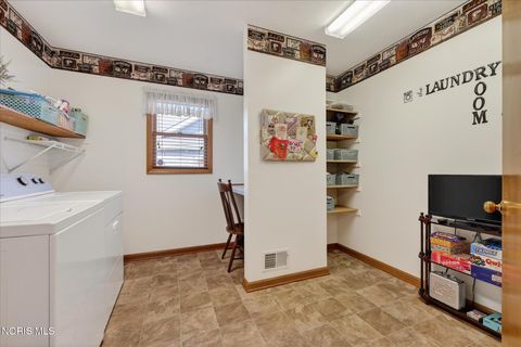 Tiny photo for 5902 Apple Meadow Drive, Sylvania, OH 43560 (MLS # 10004585)