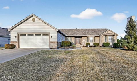 Photo of 5902 Apple Meadow Drive, Sylvania, OH 43560 (MLS # 10004585)