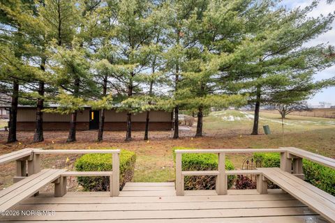 Tiny photo for 28 Boston Bay Road, Perrysburg, OH 43551 (MLS # 10002916)