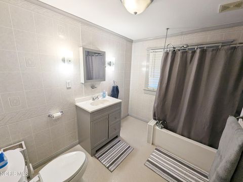 Tiny photo for 429 N Union Street, Fostoria, OH 44830 (MLS # 10006592)