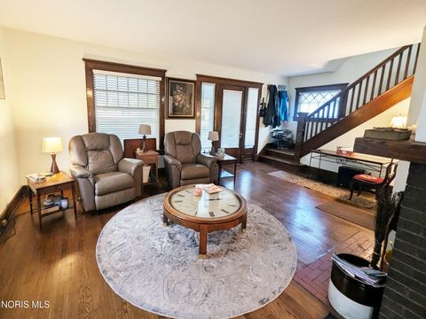 Tiny photo for 429 N Union Street, Fostoria, OH 44830 (MLS # 10006592)