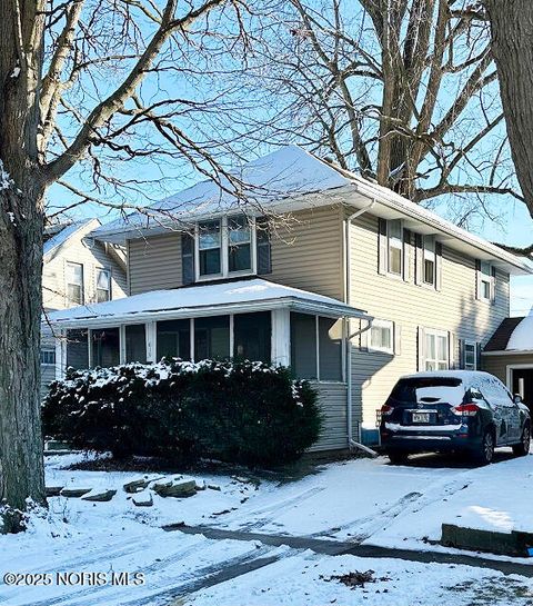 Photo of 619 Foster Street, Fostoria, OH 44830 (MLS # 10002131)