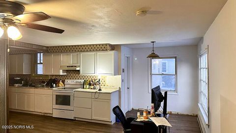 Tiny photo for 619 Foster Street, Fostoria, OH 44830 (MLS # 10002131)