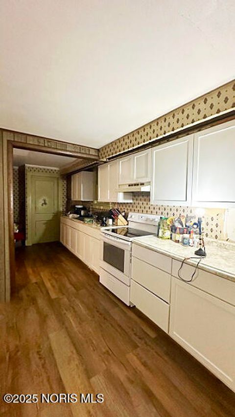 Tiny photo for 619 Foster Street, Fostoria, OH 44830 (MLS # 10002131)