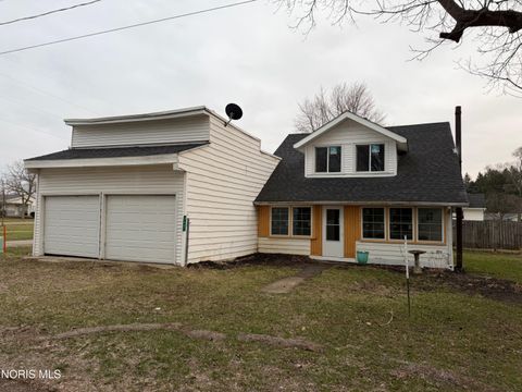 Homes For Sale - 447 Washington Street<br/> Liberty Center, OH 43532