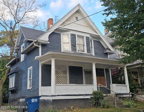 Photo of 210 Western Avenue, Toledo, OH 43609 (MLS # 10000212)