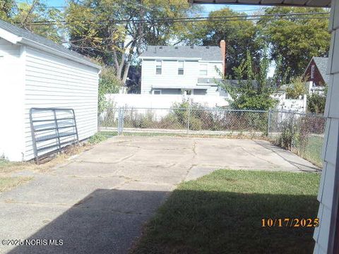Tiny photo for 2835 121st Street, Toledo, OH 43611 (MLS # 10000579)