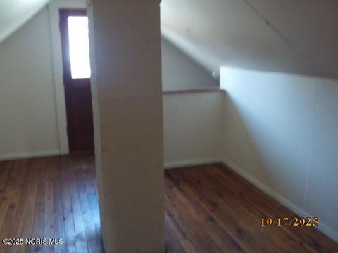 Tiny photo for 2835 121st Street, Toledo, OH 43611 (MLS # 10000579)