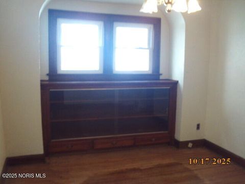 Tiny photo for 2835 121st Street, Toledo, OH 43611 (MLS # 10000579)