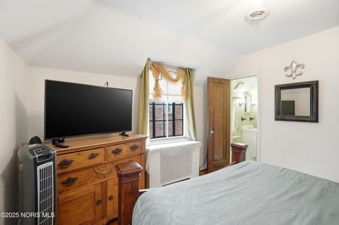 Tiny photo for 2356 Secor Road, Toledo, OH 43606 (MLS # 10002319)