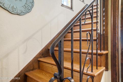 Tiny photo for 2356 Secor Road, Toledo, OH 43606 (MLS # 10002319)