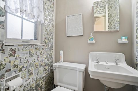 Tiny photo for 2356 Secor Road, Toledo, OH 43606 (MLS # 10002319)