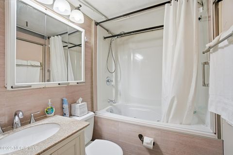 Tiny photo for 2356 Secor Road, Toledo, OH 43606 (MLS # 10002319)