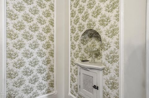 Tiny photo for 2356 Secor Road, Toledo, OH 43606 (MLS # 10002319)