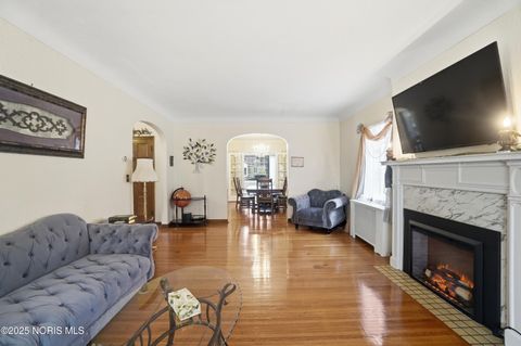 Tiny photo for 2356 Secor Road, Toledo, OH 43606 (MLS # 10002319)