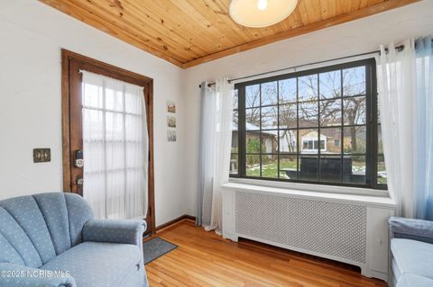 Tiny photo for 2356 Secor Road, Toledo, OH 43606 (MLS # 10002319)